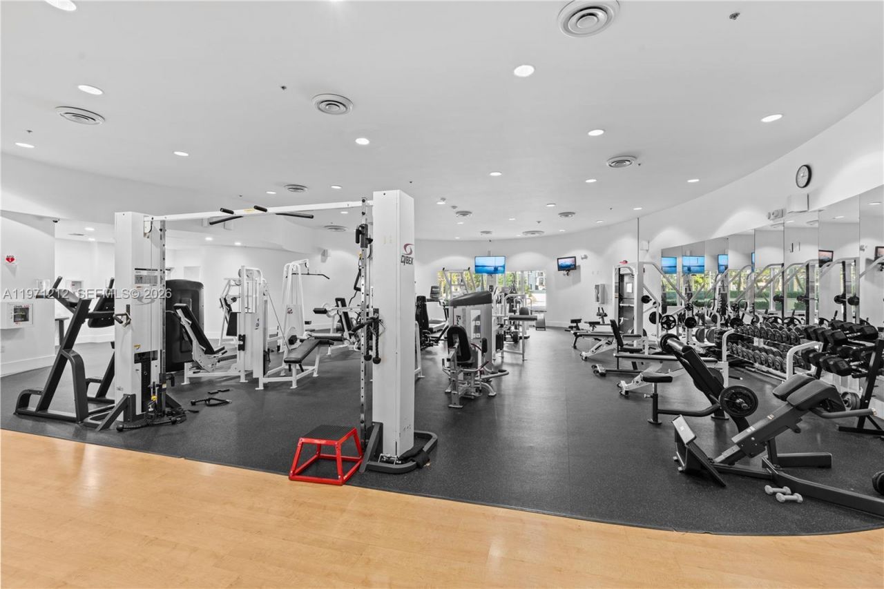 5600 Collins Ave, Unit 16Y, Miami Beach, FL 33140 Photo