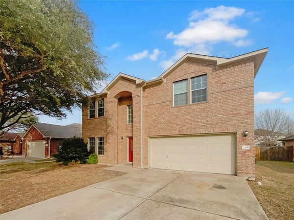 128 Inman DR, Hutto, TX 78634