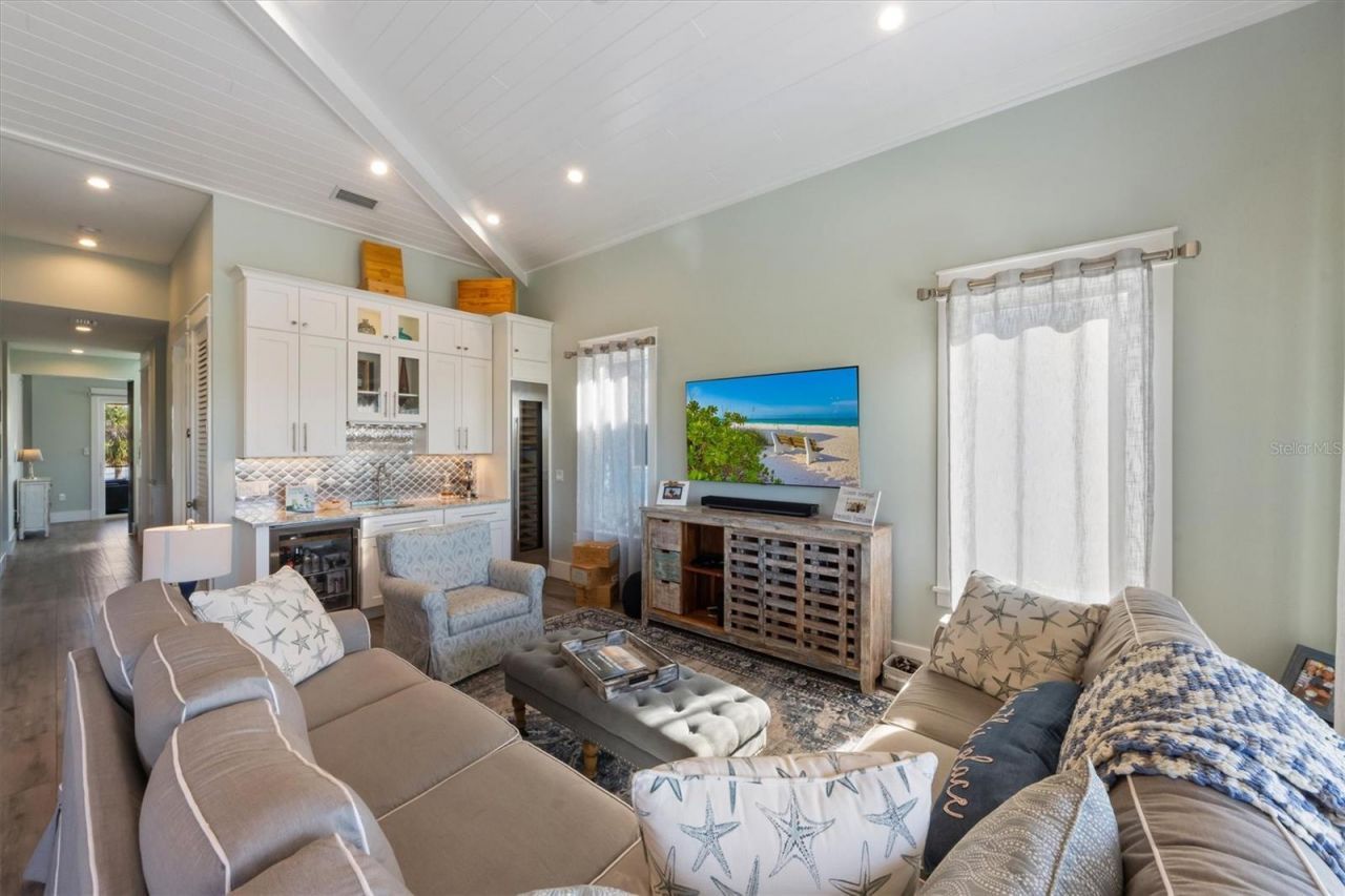 108 Magnolia Avenue, Anna Maria, FL 34216 Photo