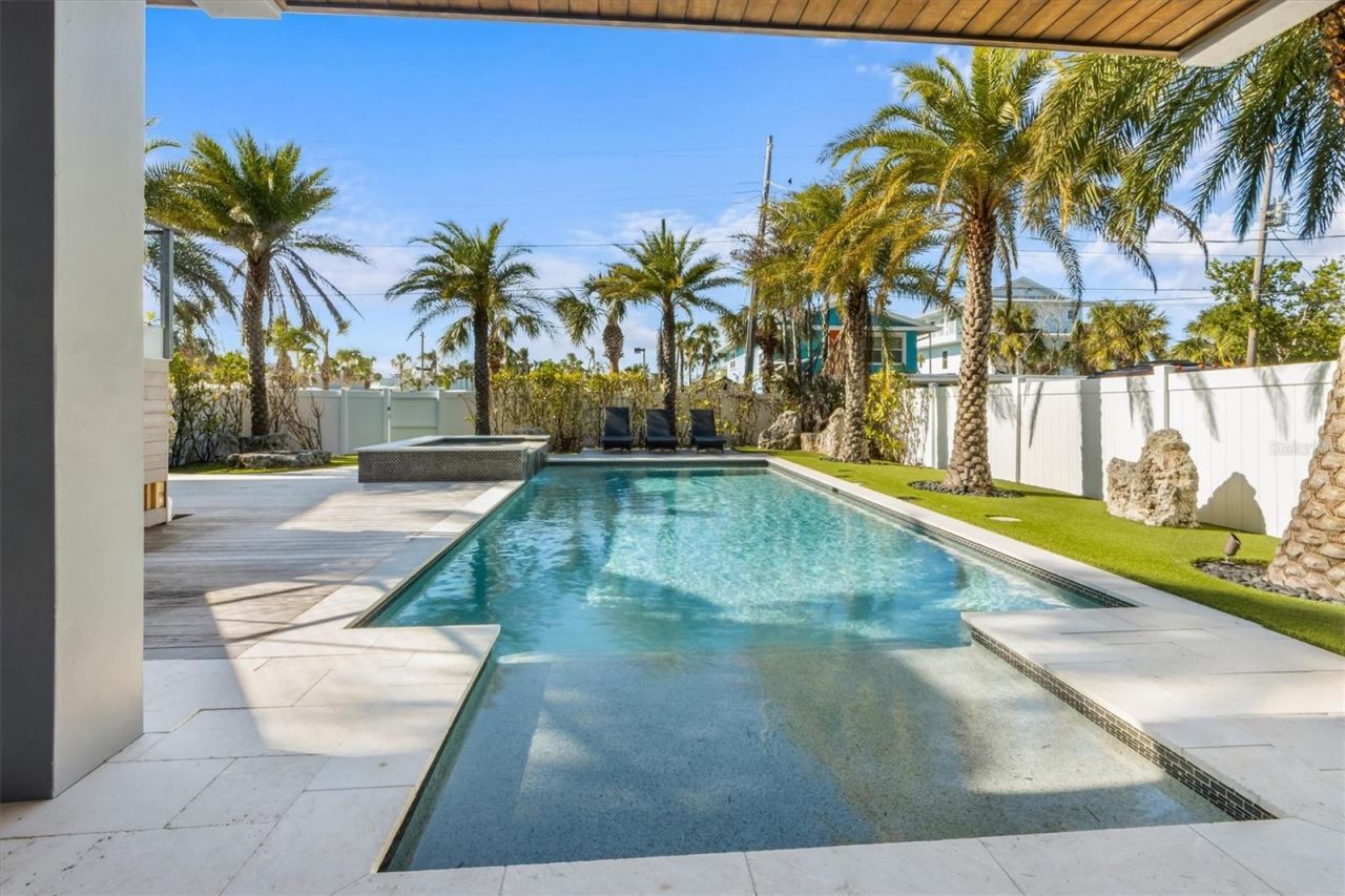 108 Magnolia Avenue, Anna Maria, FL 34216 Photo