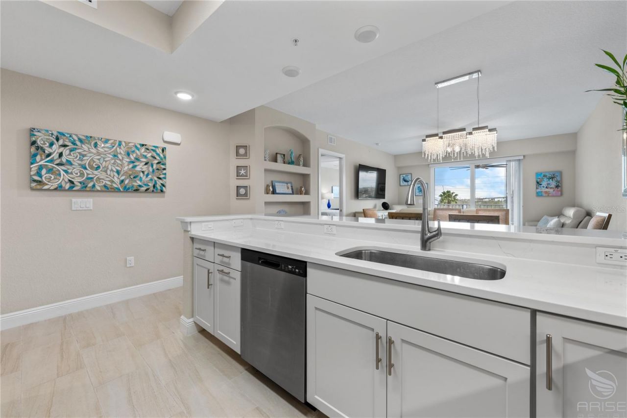 1 N Riverwalk Drive, Unit 305, New Smyrna Beach, FL 32169 Photo