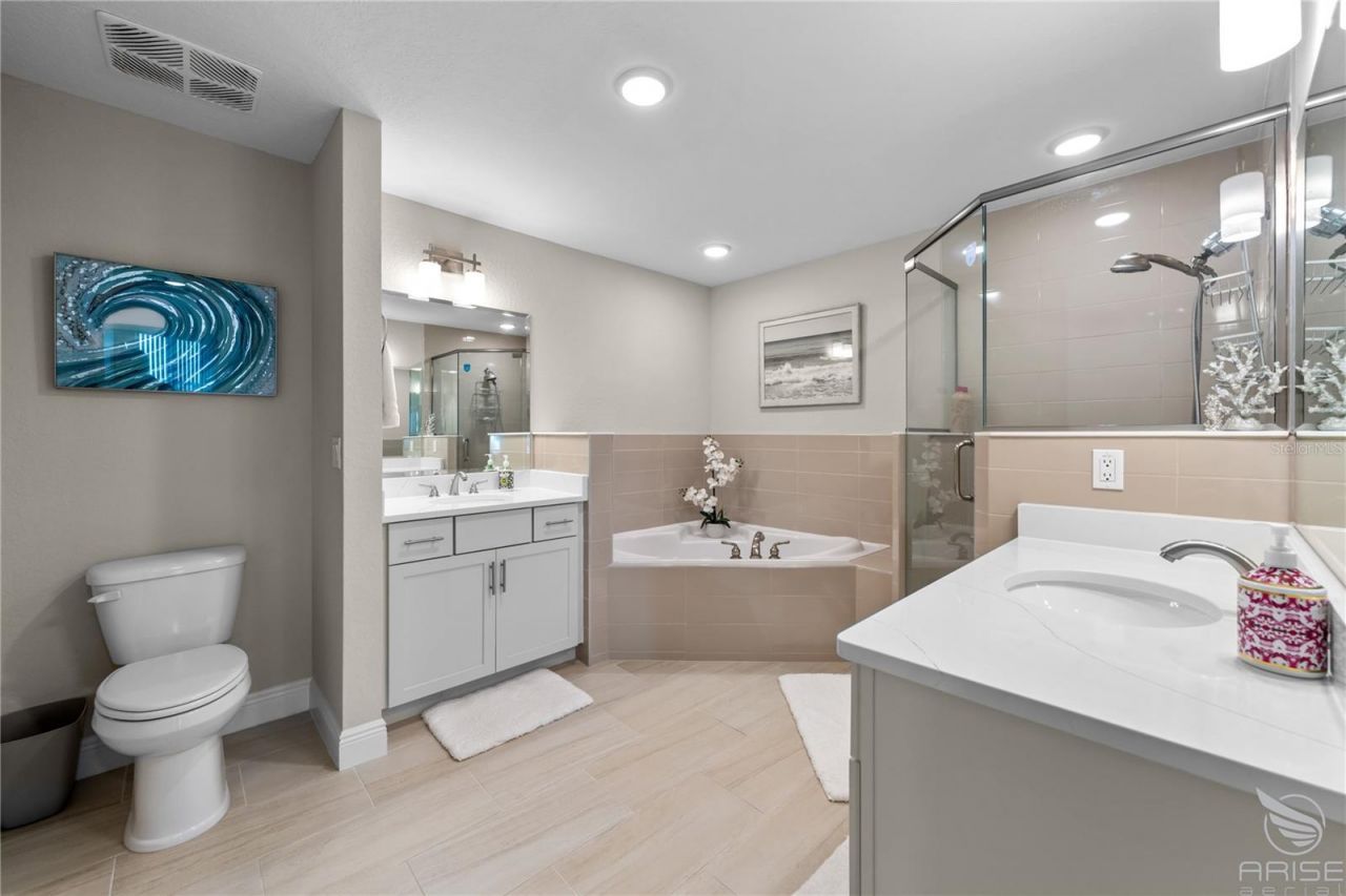 1 N Riverwalk Drive, Unit 305, New Smyrna Beach, FL 32169 Photo