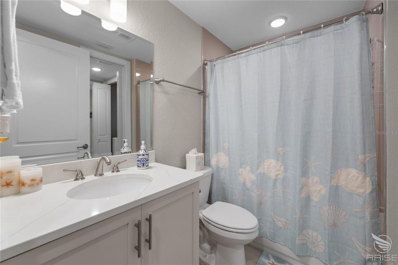 1 N Riverwalk Drive, Unit 305, New Smyrna Beach, FL 32169 Photo