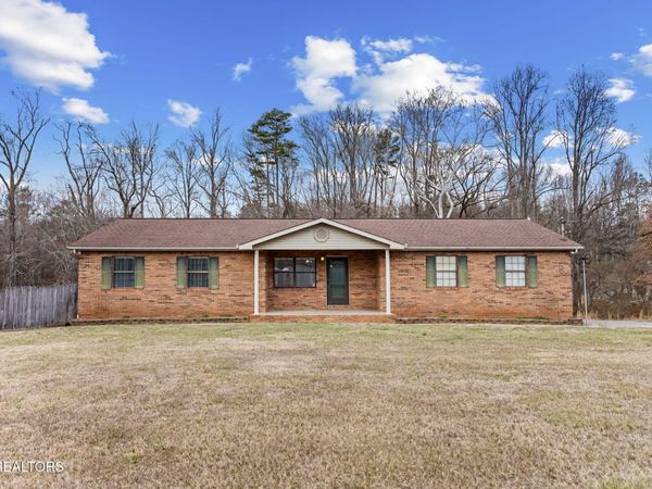 6815 Ward Rd, Knoxville, TN 37918