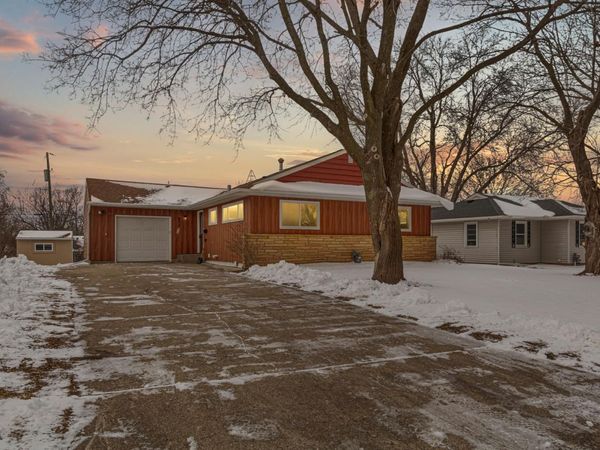 832 Home Place, Faribault, MN 55021