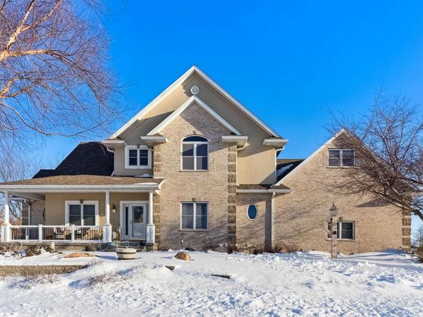 937 Fox Ridge Road, Dike, IA 50624