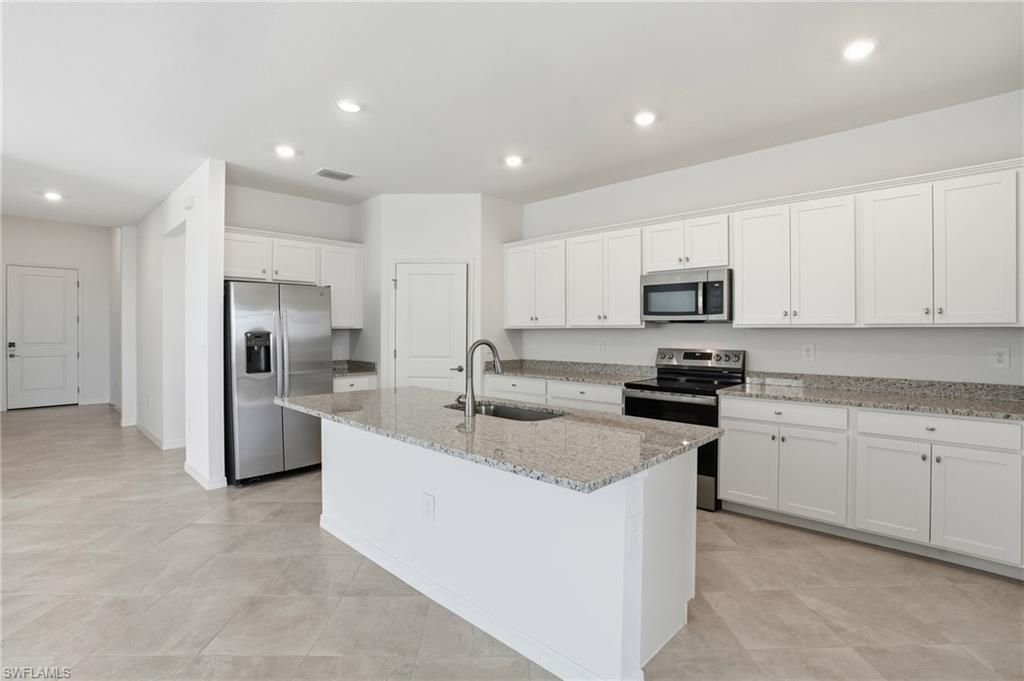 3958 Button Sage Rd, Alva, FL 33920 Photo