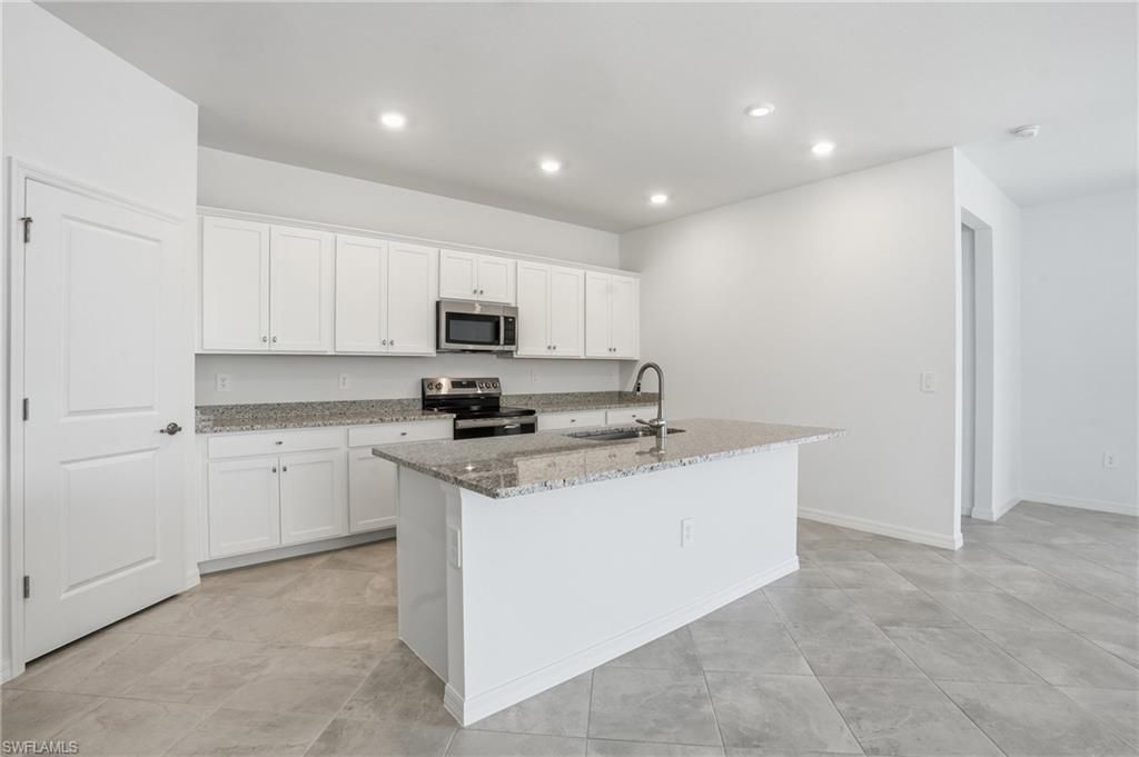 3958 Button Sage Rd, Alva, FL 33920 Photo