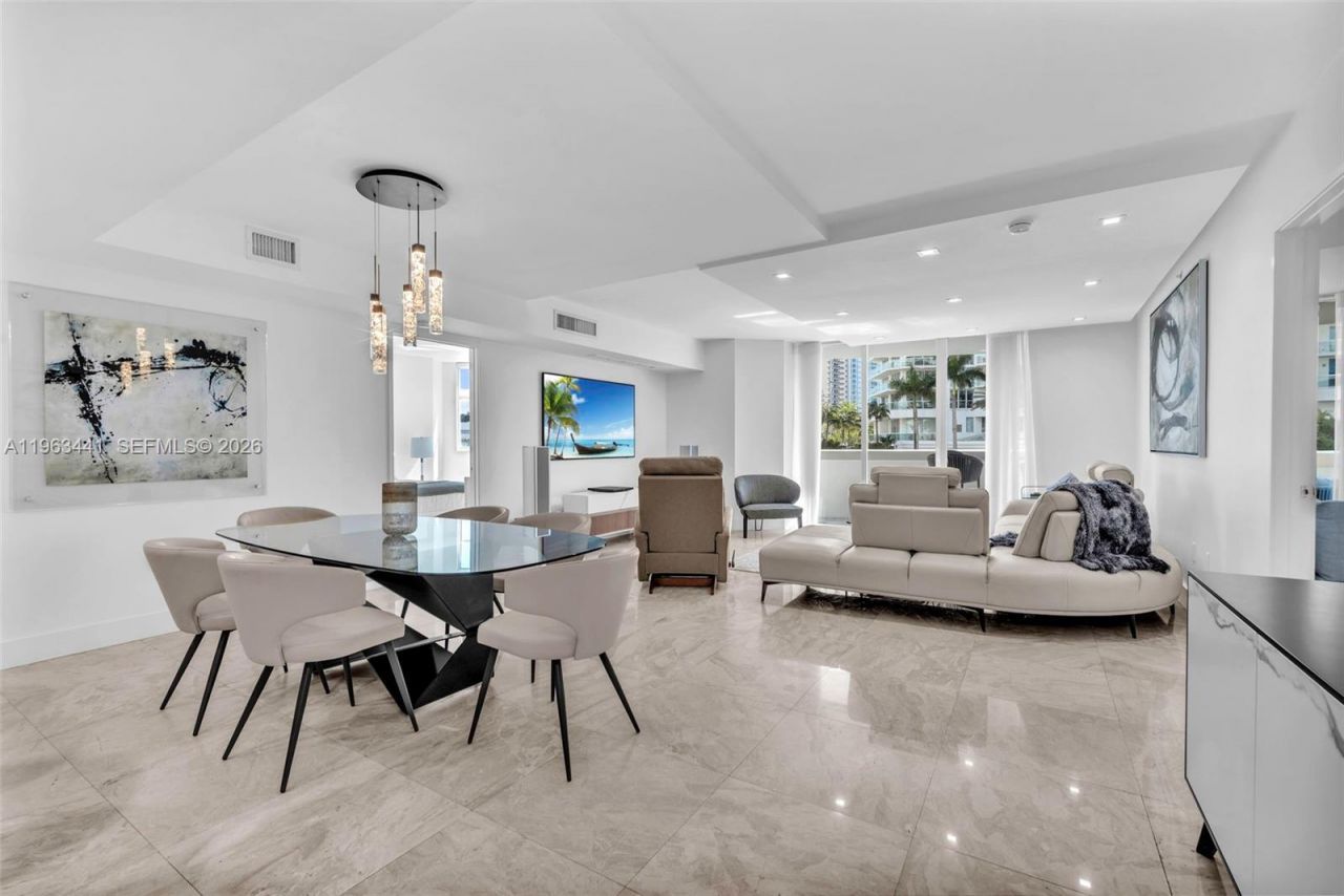 200 Sunny Isles Blvd, Unit TH-205, Sunny Isles Beach, FL 33160 Photo