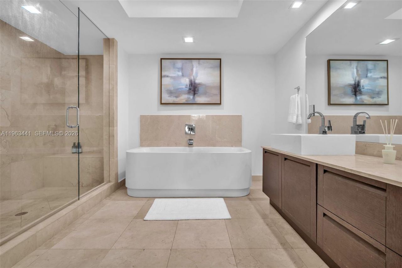 200 Sunny Isles Blvd, Unit TH-205, Sunny Isles Beach, FL 33160 Photo