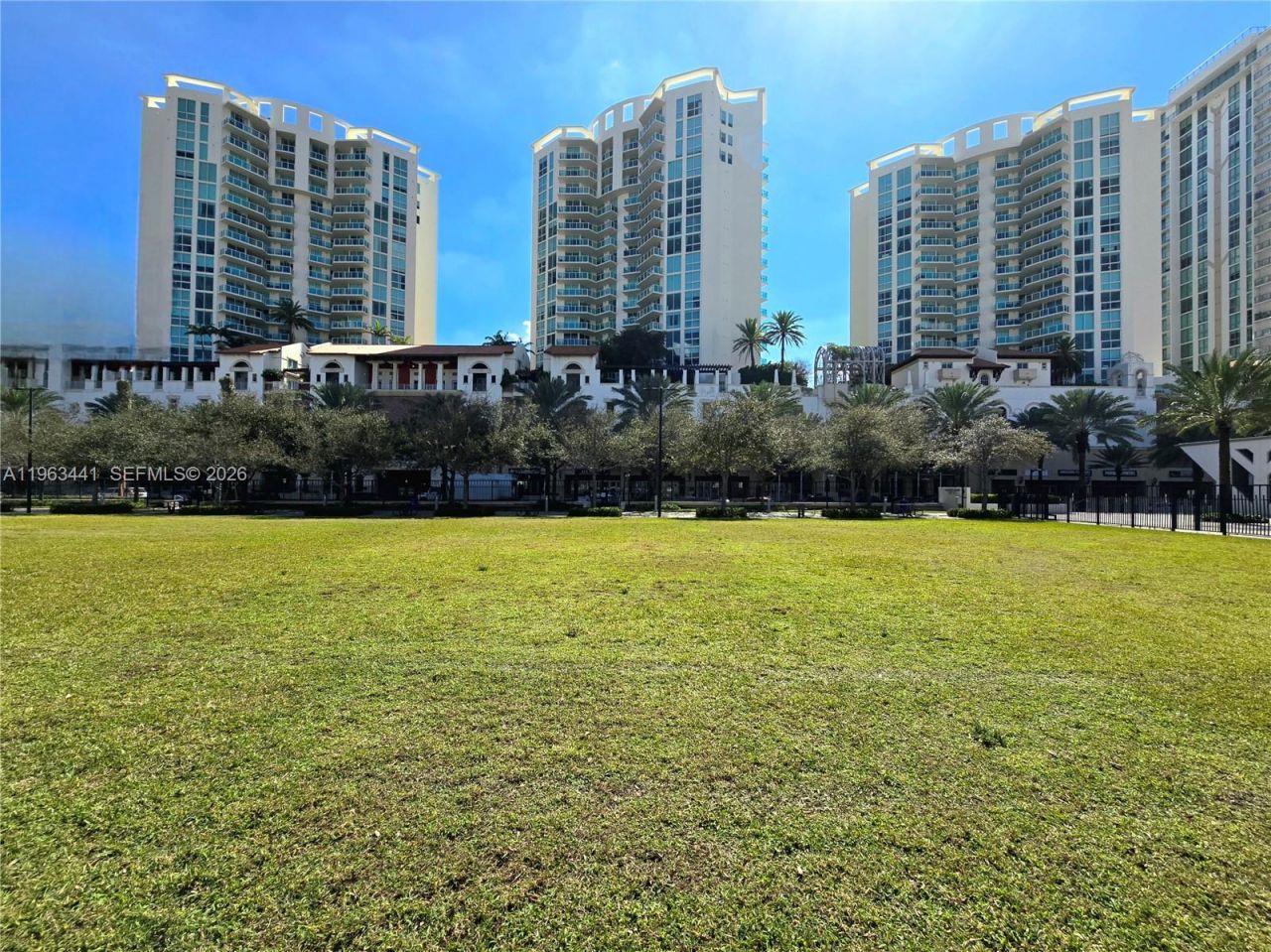 200 Sunny Isles Blvd, Unit TH-205, Sunny Isles Beach, FL 33160 Photo
