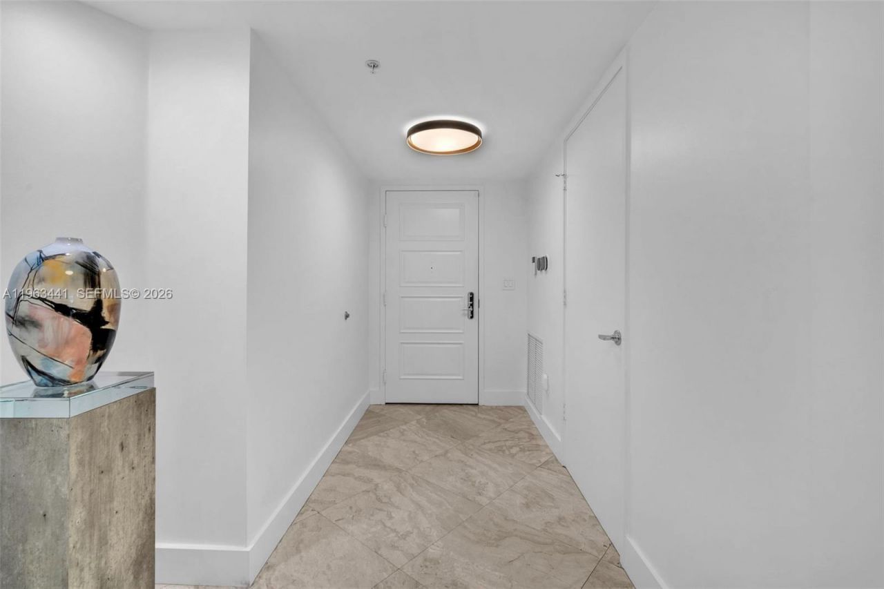 200 Sunny Isles Blvd, Unit TH-205, Sunny Isles Beach, FL 33160 Photo