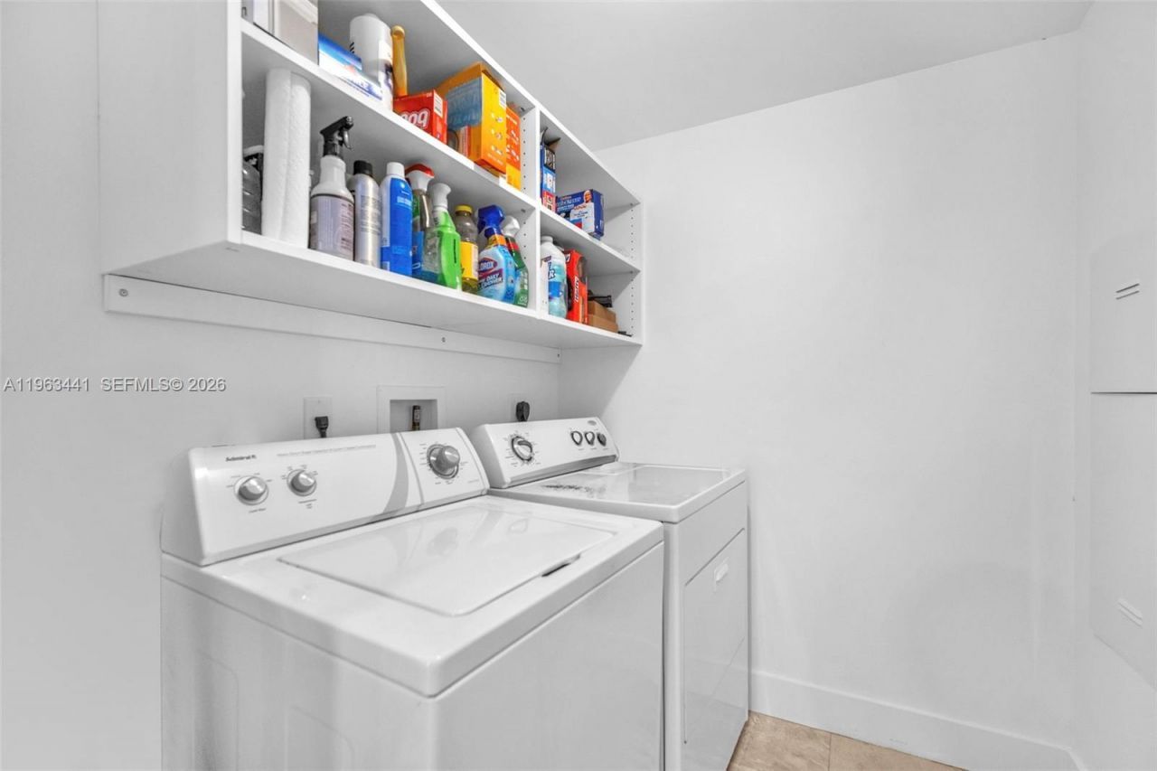 200 Sunny Isles Blvd, Unit TH-205, Sunny Isles Beach, FL 33160 Photo