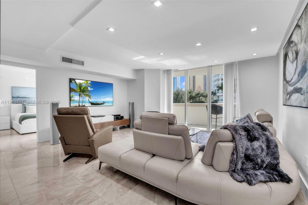 200 Sunny Isles Blvd, Unit TH-205, Sunny Isles Beach, FL 33160 Photo