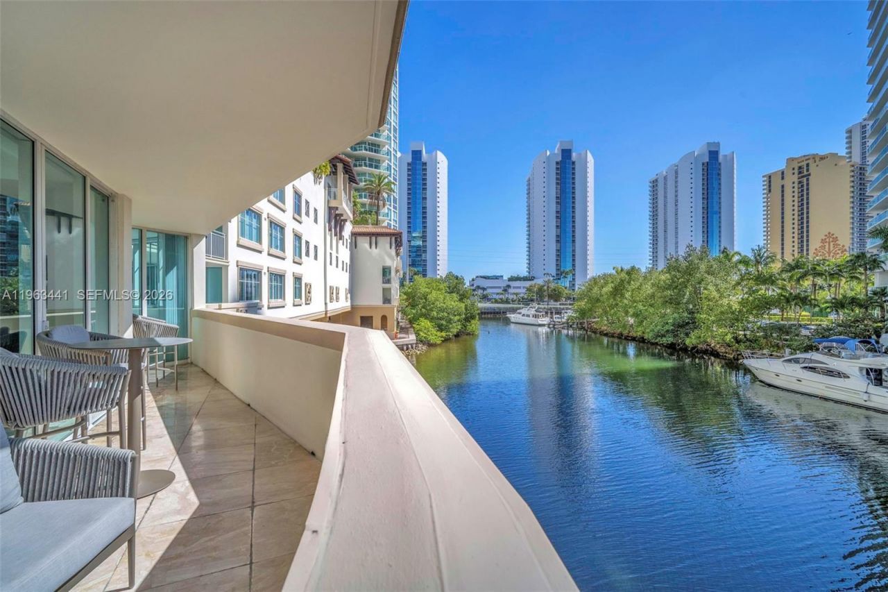 200 Sunny Isles Blvd, Unit TH-205, Sunny Isles Beach, FL 33160 Photo