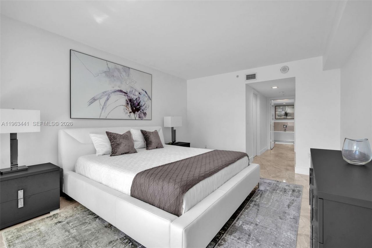 200 Sunny Isles Blvd, Unit TH-205, Sunny Isles Beach, FL 33160 Photo