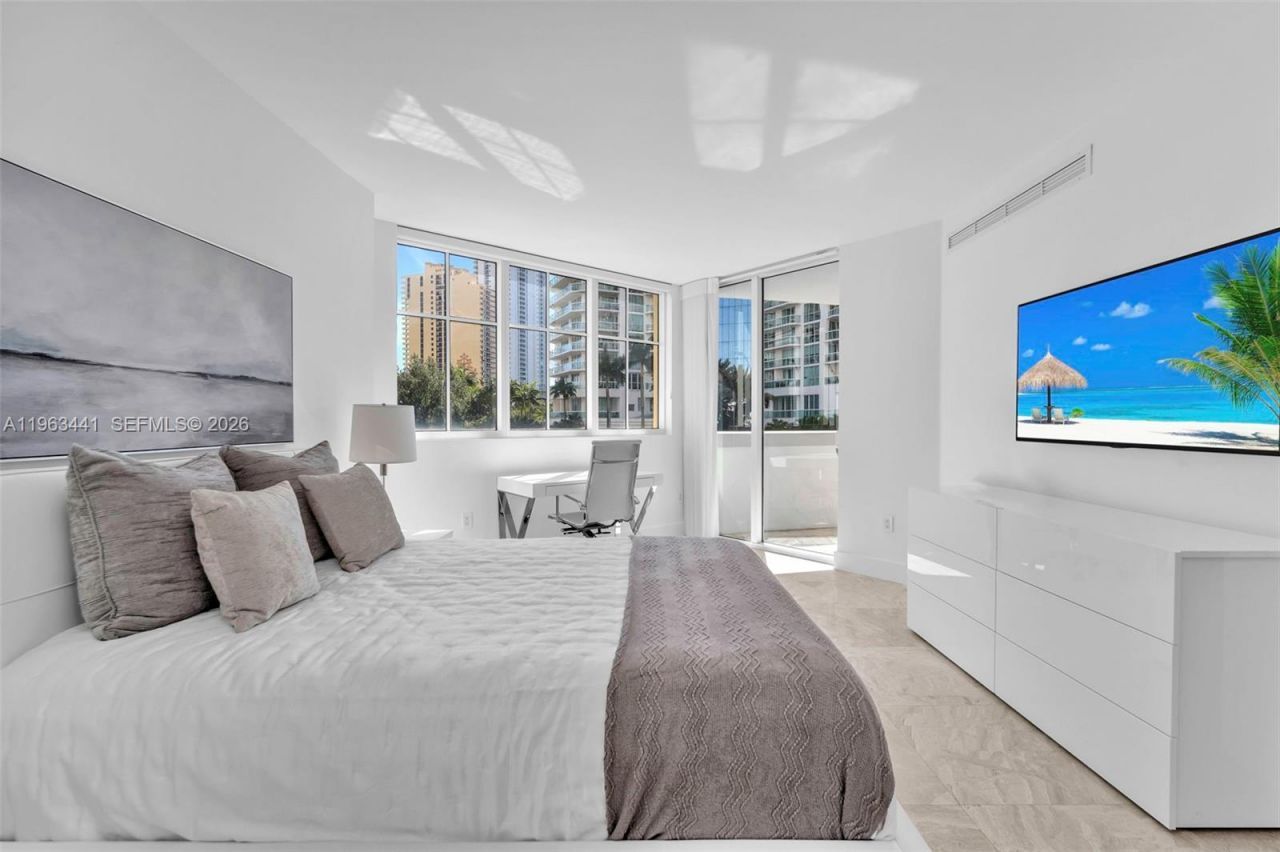 200 Sunny Isles Blvd, Unit TH-205, Sunny Isles Beach, FL 33160 Photo
