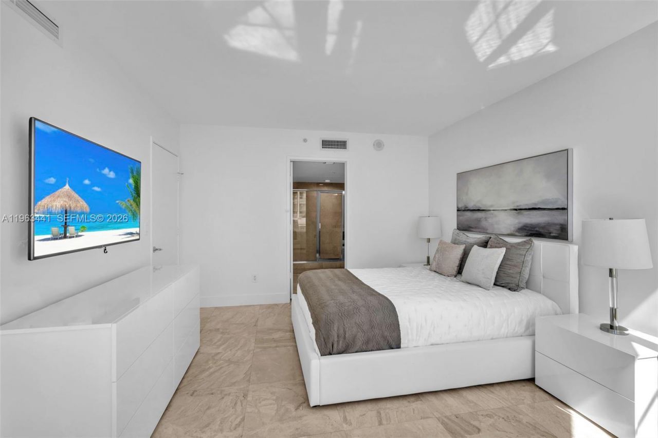 200 Sunny Isles Blvd, Unit TH-205, Sunny Isles Beach, FL 33160 Photo