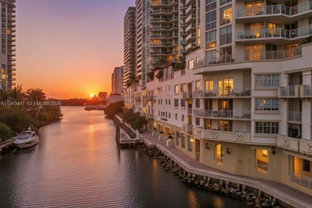 200 Sunny Isles Blvd, Unit TH-205, Sunny Isles Beach, FL 33160 Photo