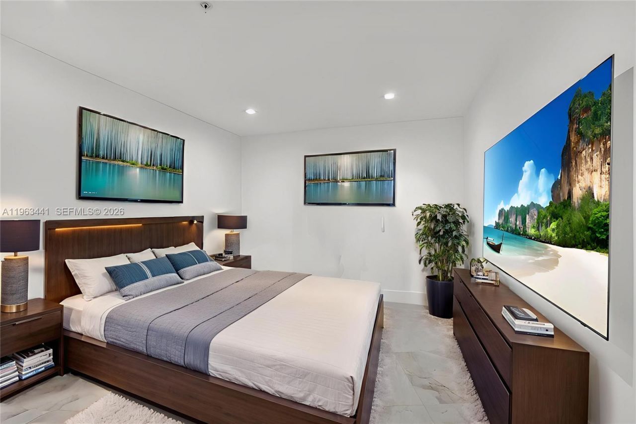 200 Sunny Isles Blvd, Unit TH-205, Sunny Isles Beach, FL 33160 Photo