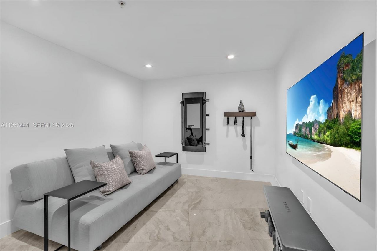 200 Sunny Isles Blvd, Unit TH-205, Sunny Isles Beach, FL 33160 Photo