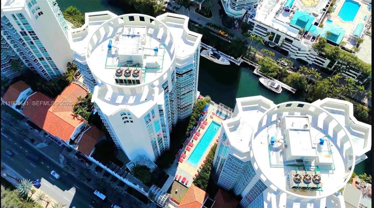 200 Sunny Isles Blvd, Unit TH-205, Sunny Isles Beach, FL 33160 Photo