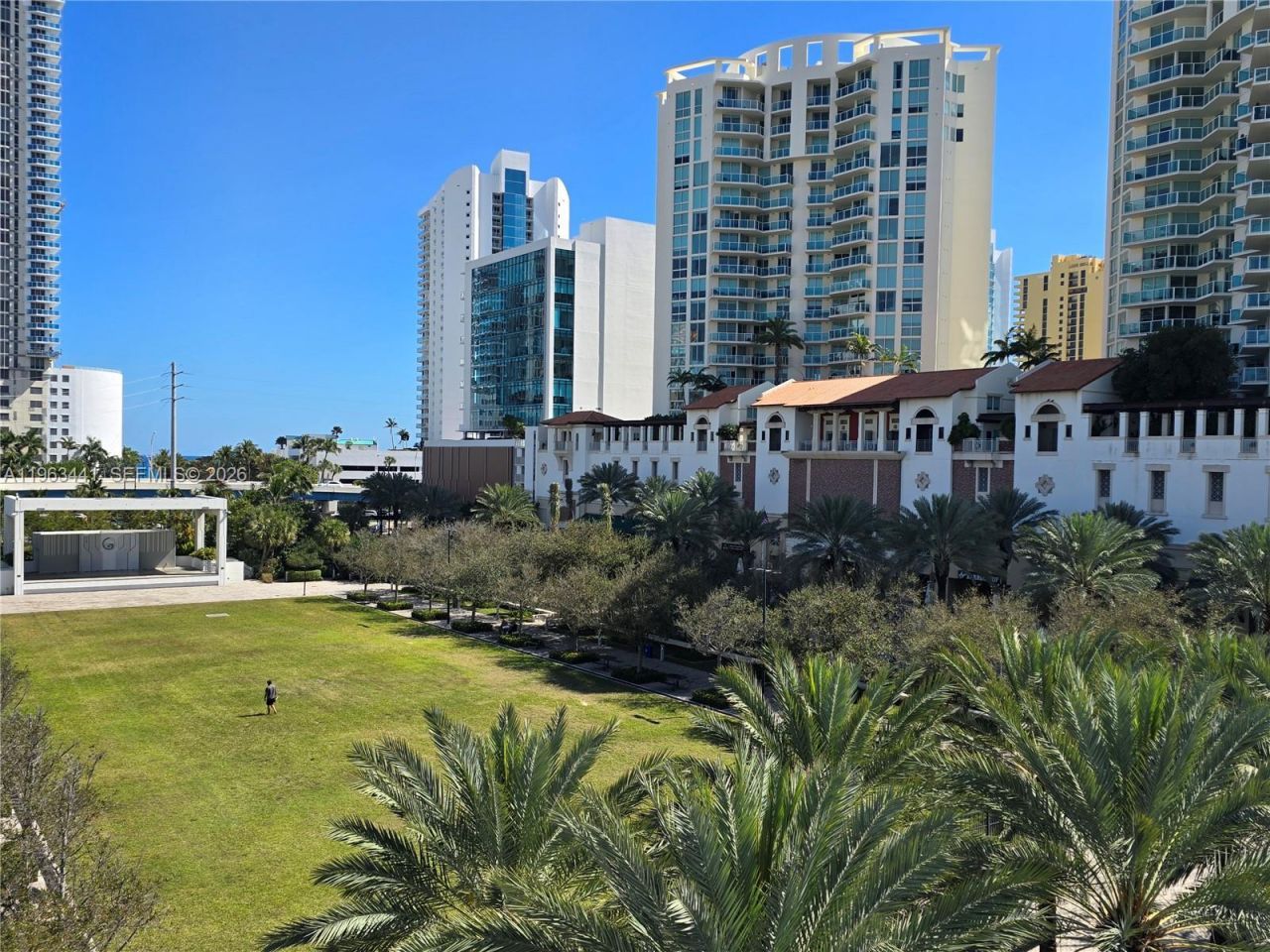 200 Sunny Isles Blvd, Unit TH-205, Sunny Isles Beach, FL 33160 Photo