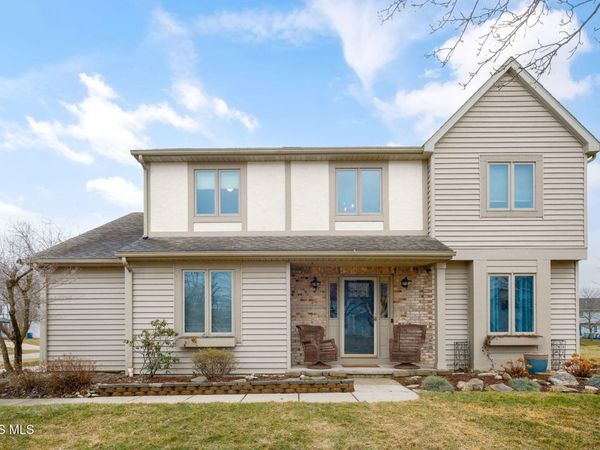 5955 Hawthorne Drive, Sylvania, OH 43560