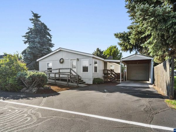 1201 SW 28th #27 St, Redmond, OR 97756