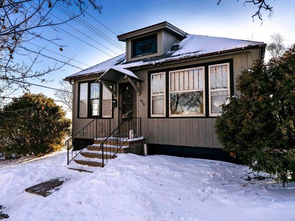 619 N 18th Avenue E, Duluth, MN 55812