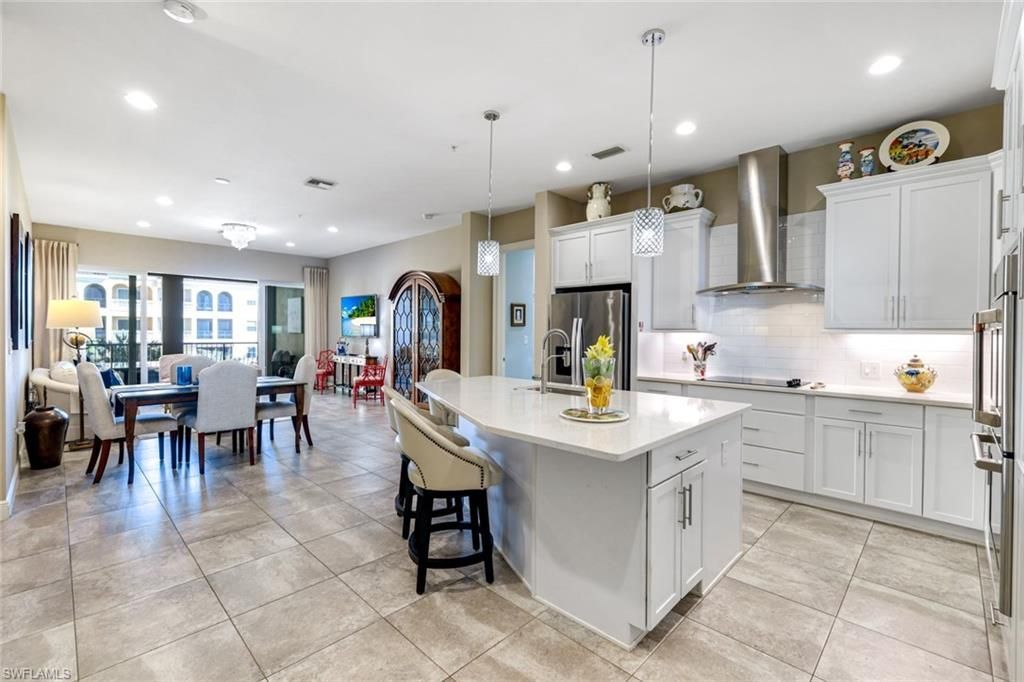 21530 Strada Nuova Cir, Unit 305, Estero, FL 33928 Photo