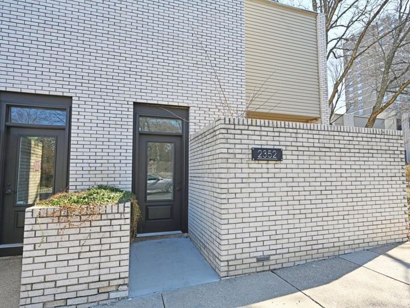 2352 Dana Avenue, Unit 2352, Cincinnati, OH 45208 Photo 2