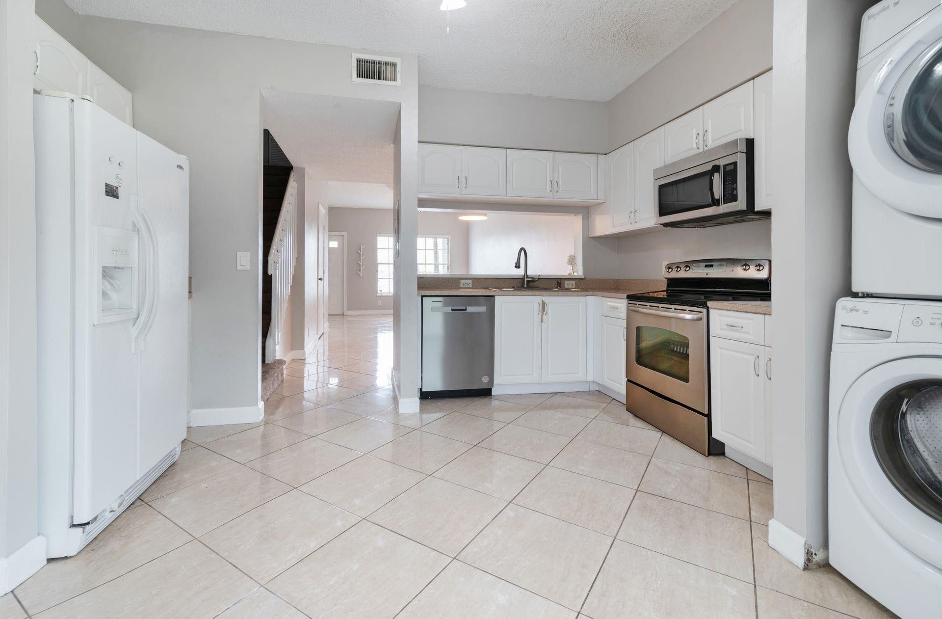 16721 Hemingway Drive, Weston, FL 33326 Photo