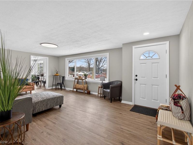 508 Sandy Avenue NE, Massillon, OH 44646 Photo 3