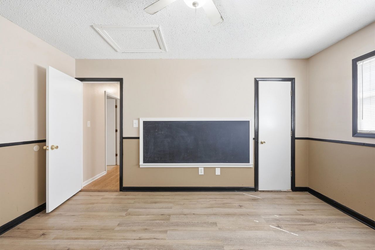 3054 Forestbrook Rd.  Photo 32