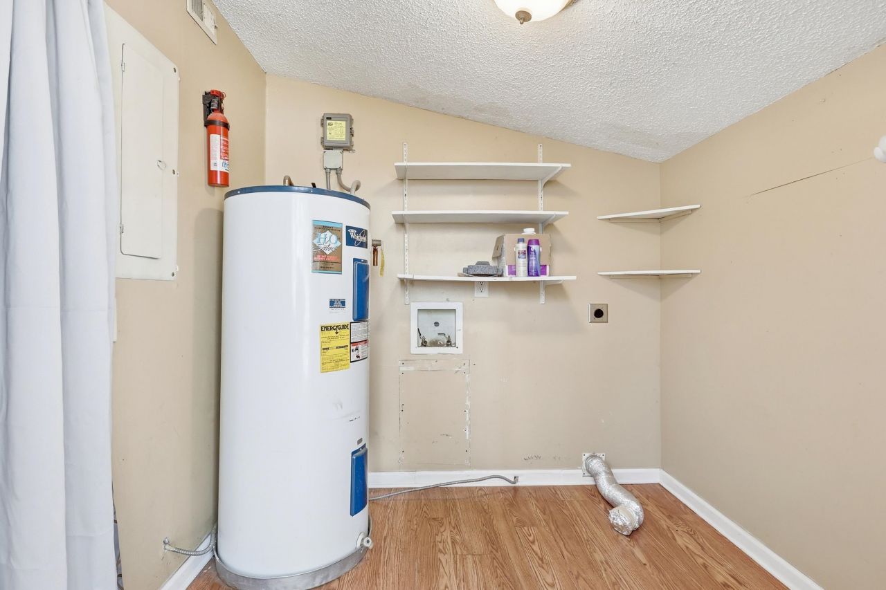 3054 Forestbrook Rd.  Photo 41