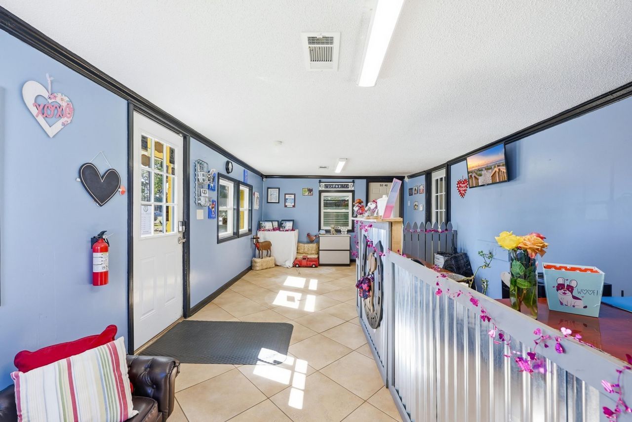 3054 Forestbrook Rd.  Photo 8