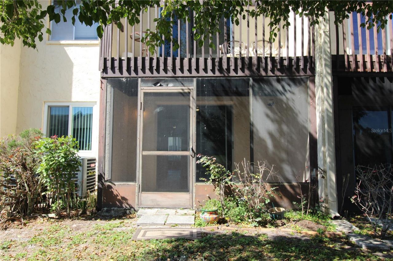 2628 Hidden Lake Drive N, Unit B, Sarasota, FL 34237 Photo