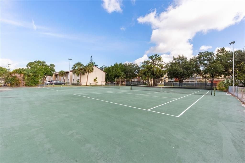 2628 Hidden Lake Drive N, Unit B, Sarasota, FL 34237 Photo