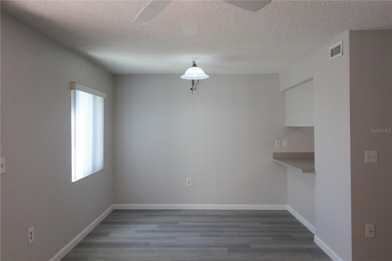 2628 Hidden Lake Drive N, Unit B, Sarasota, FL 34237 Photo