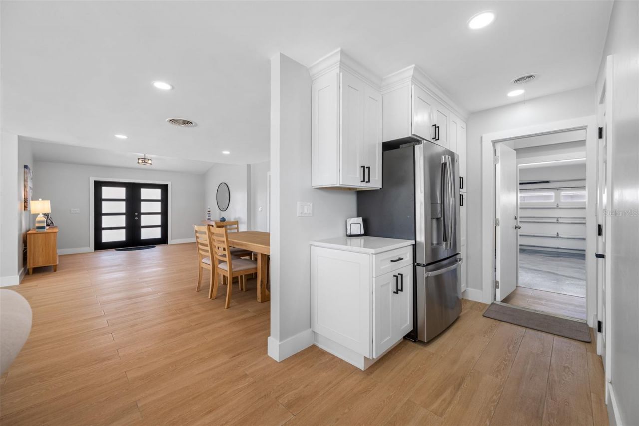 370 59th Avenue, Saint Pete Beach, FL 33706 Photo