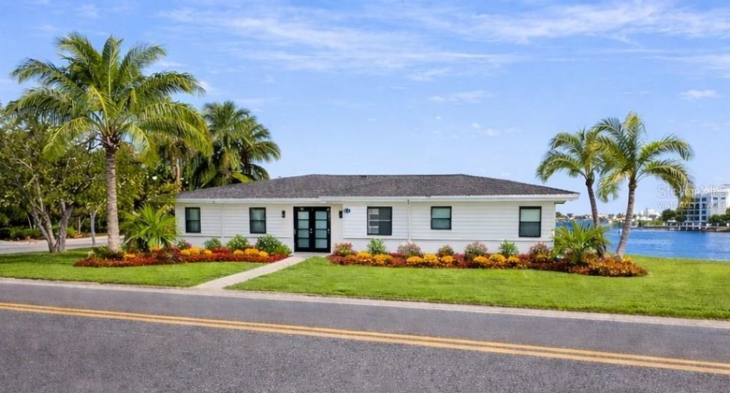 370 59th Avenue, Saint Pete Beach, FL 33706 Photo