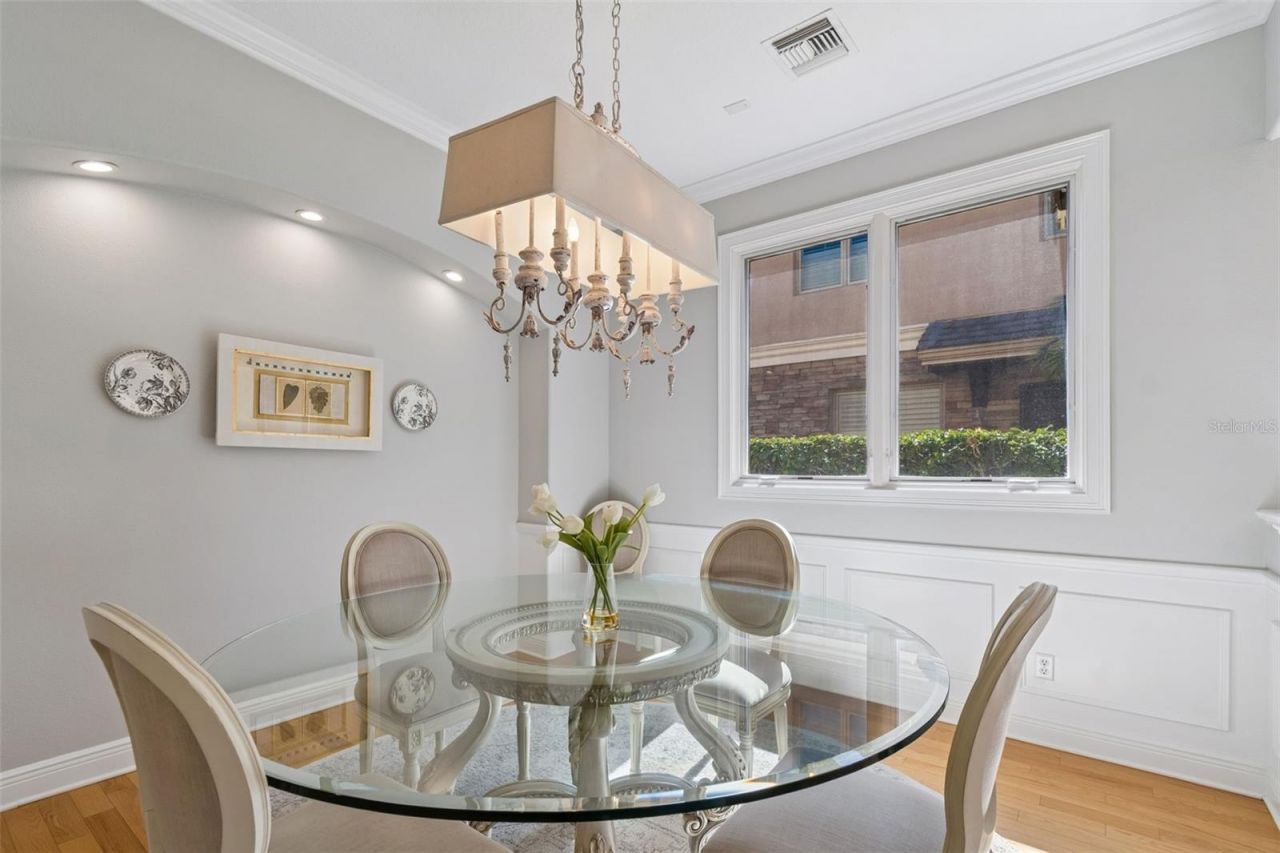 610 Saxony Boulevard, Saint Petersburg, FL 33716 Photo