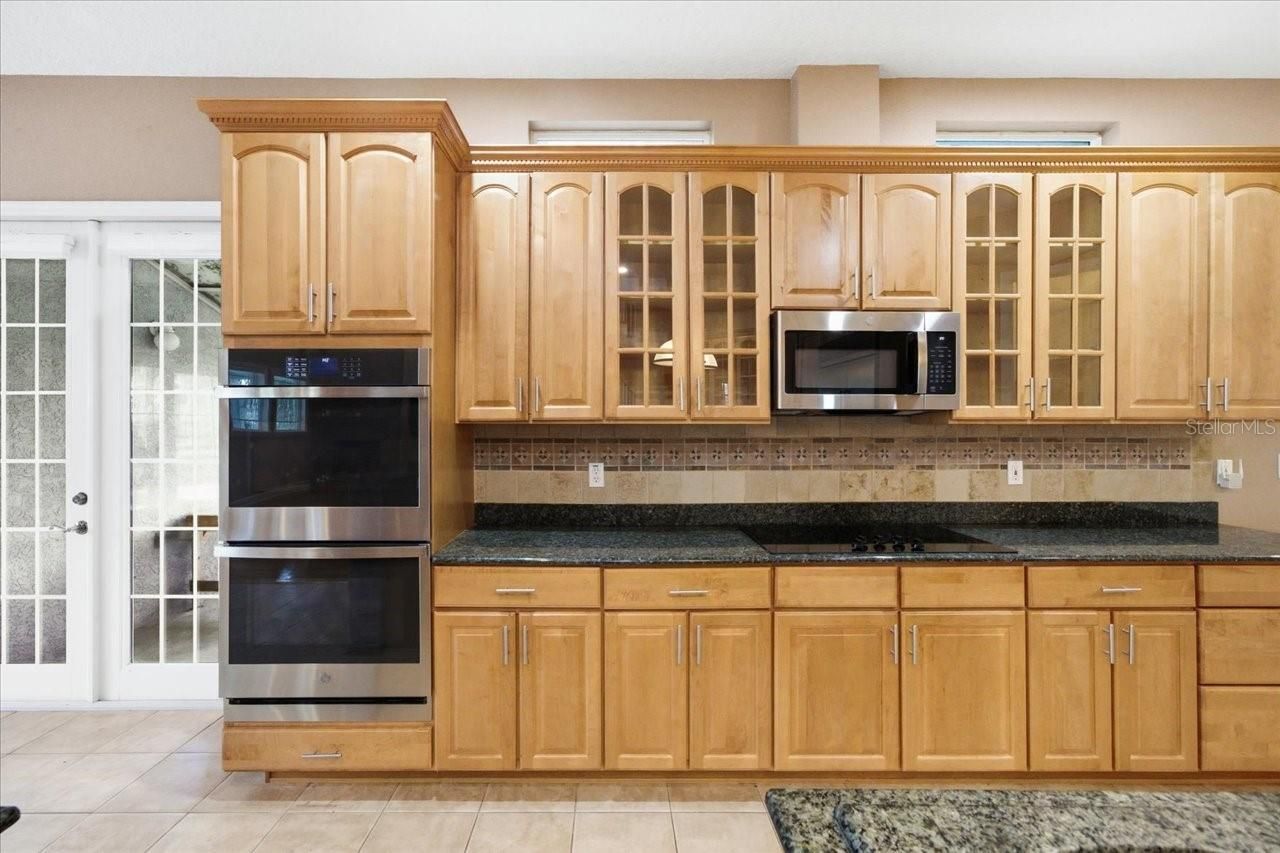 12002 Hope Lane, Tampa, FL 33618 Photo