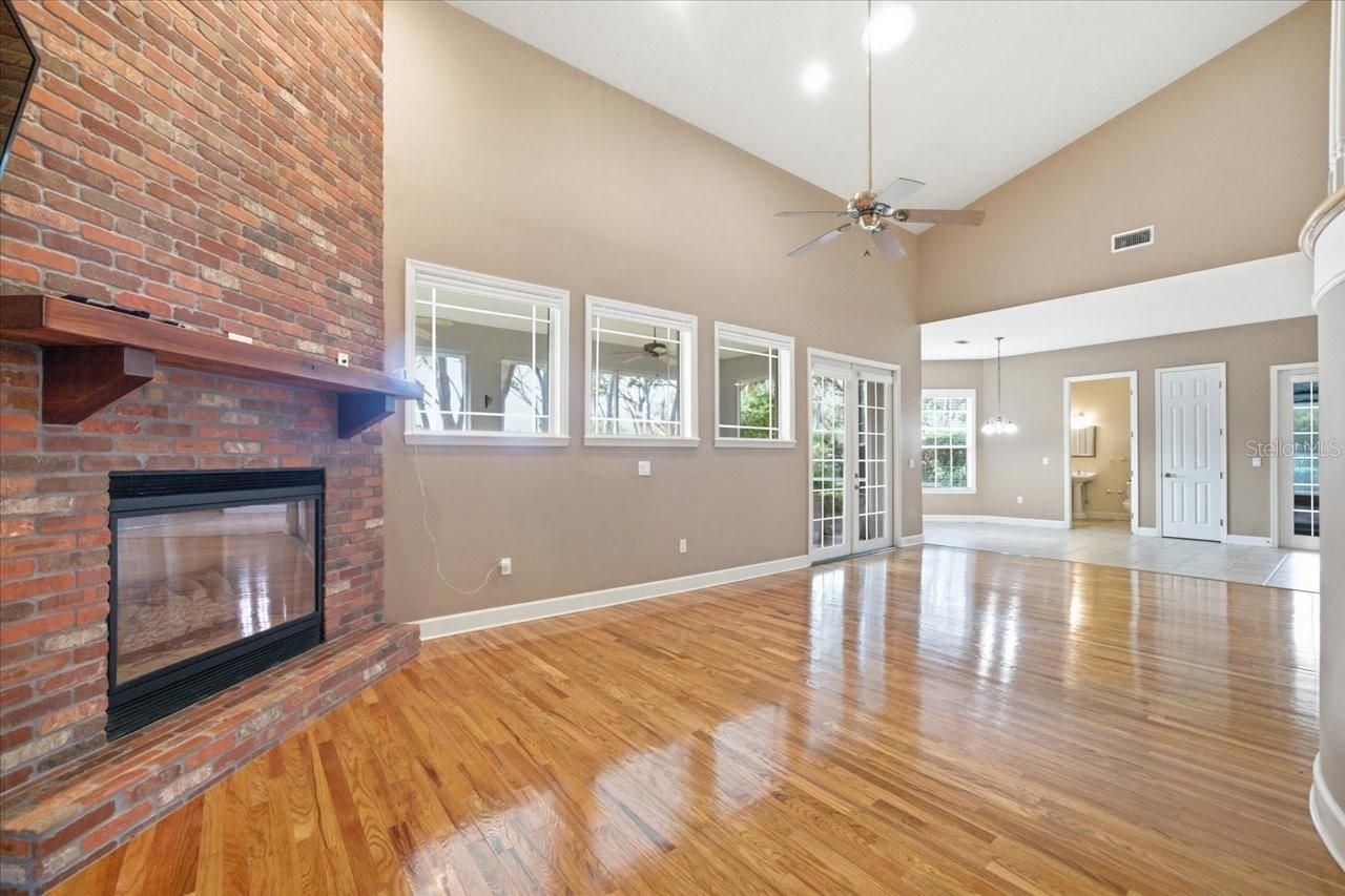 12002 Hope Lane, Tampa, FL 33618 Photo