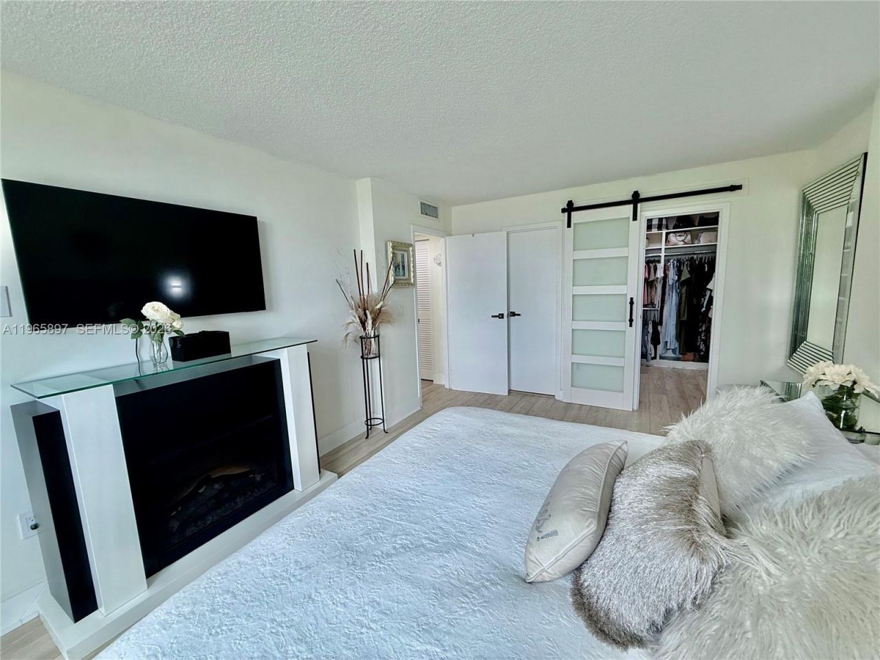 6000 NE 22nd Way, Unit 5C, Fort Lauderdale, FL 33308 Photo