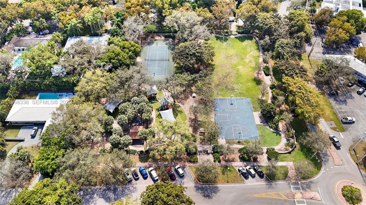 1235 Mariposa Ave, Unit 1, Coral Gables, FL 33146 Photo