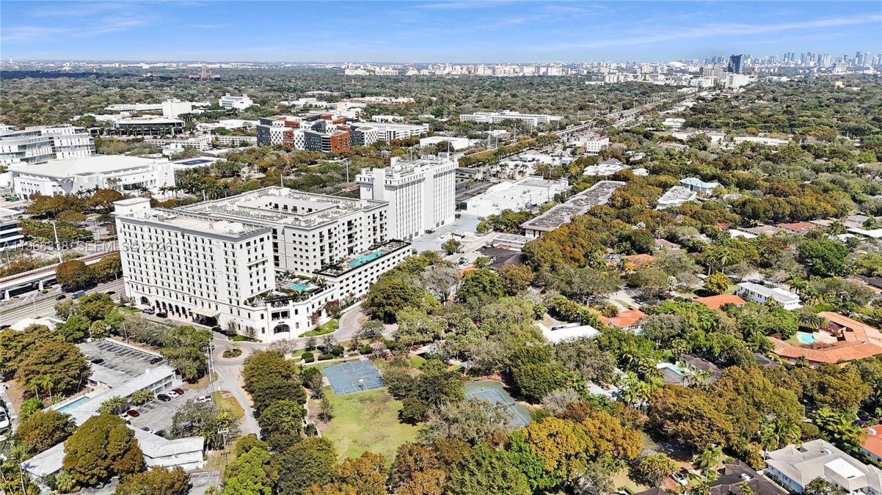 1235 Mariposa Ave, Unit 1, Coral Gables, FL 33146 Photo