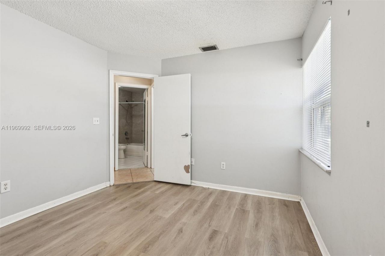 9700 SW 59th St, Cooper City, FL 33328 Photo