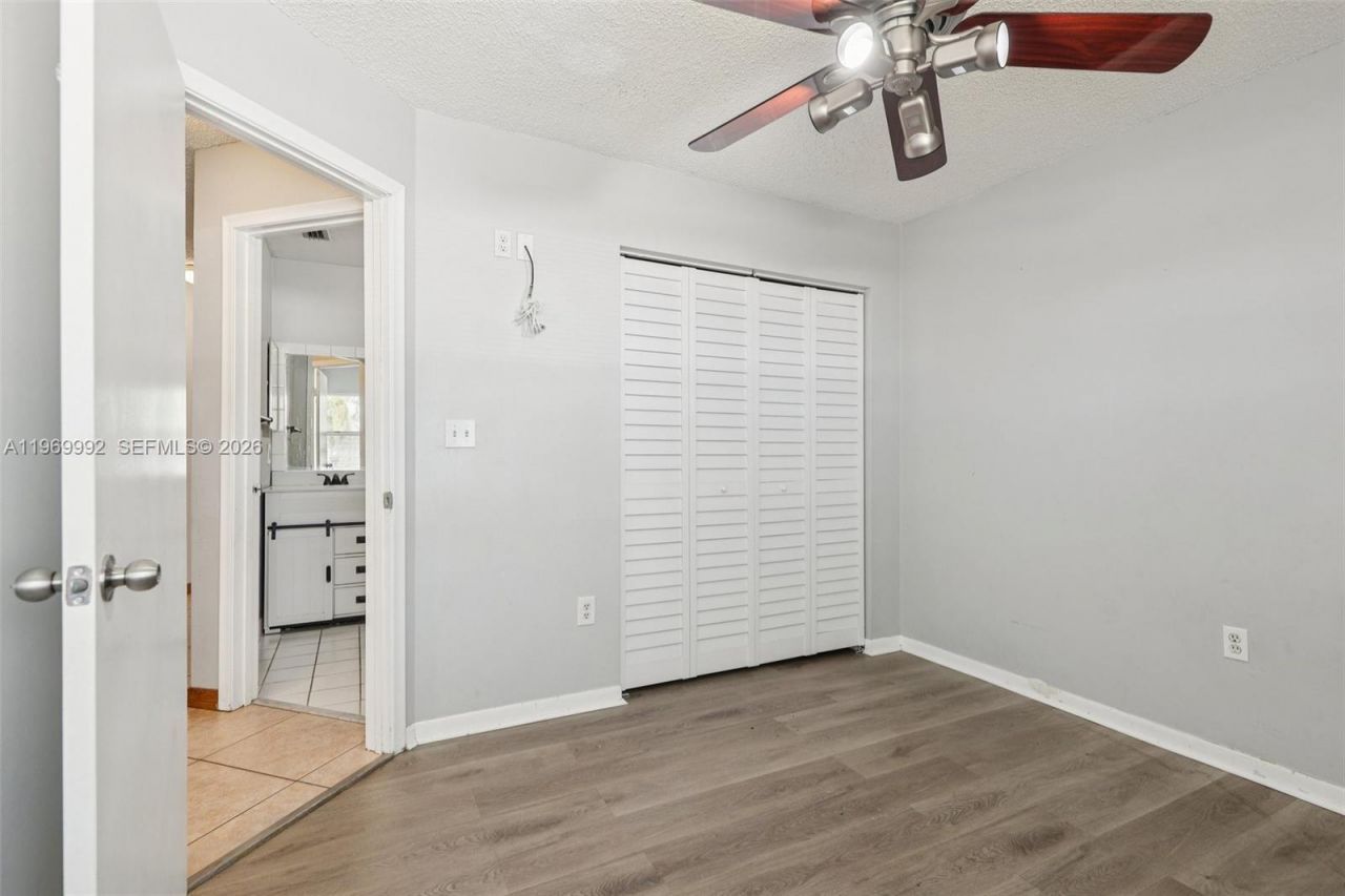 9700 SW 59th St, Cooper City, FL 33328 Photo